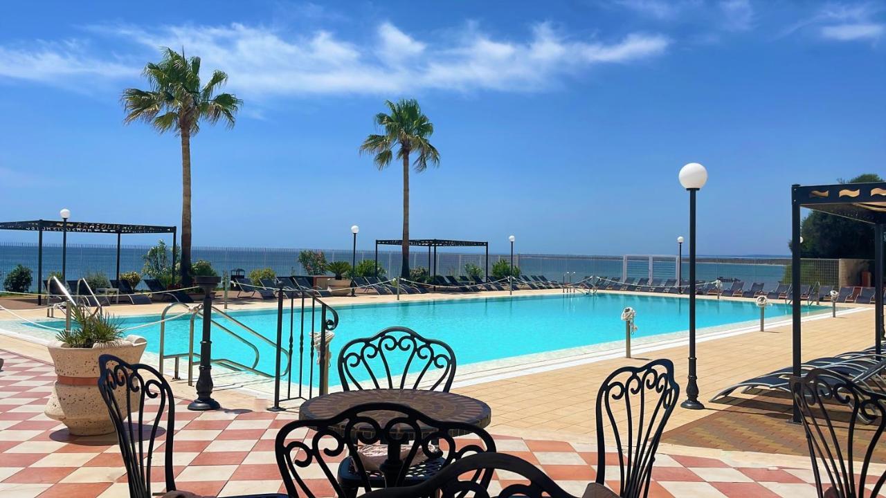 Apulia Hotel Taranto Ara Solis 리도 아주로 외부 사진