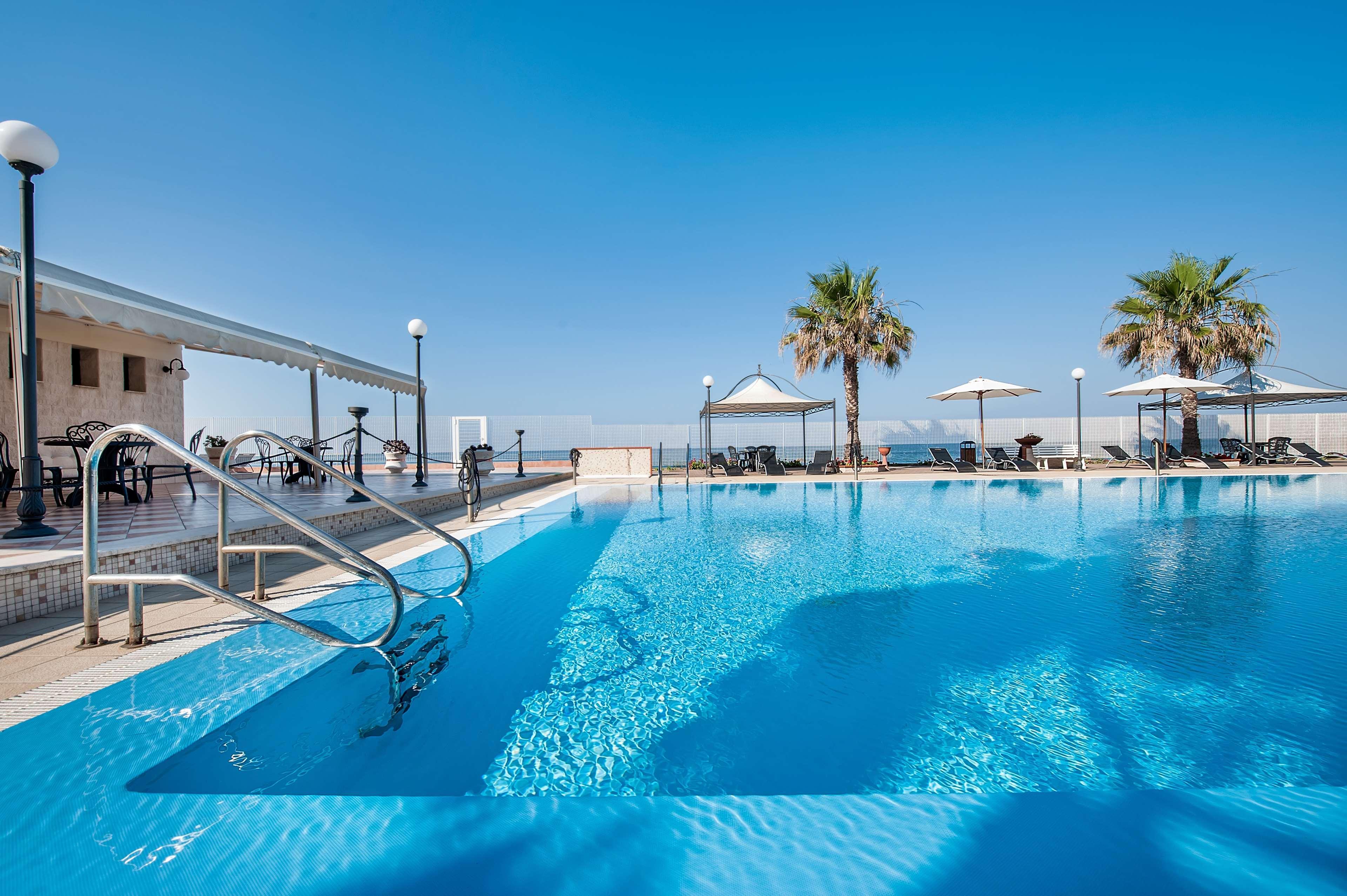 Apulia Hotel Taranto Ara Solis 리도 아주로 외부 사진