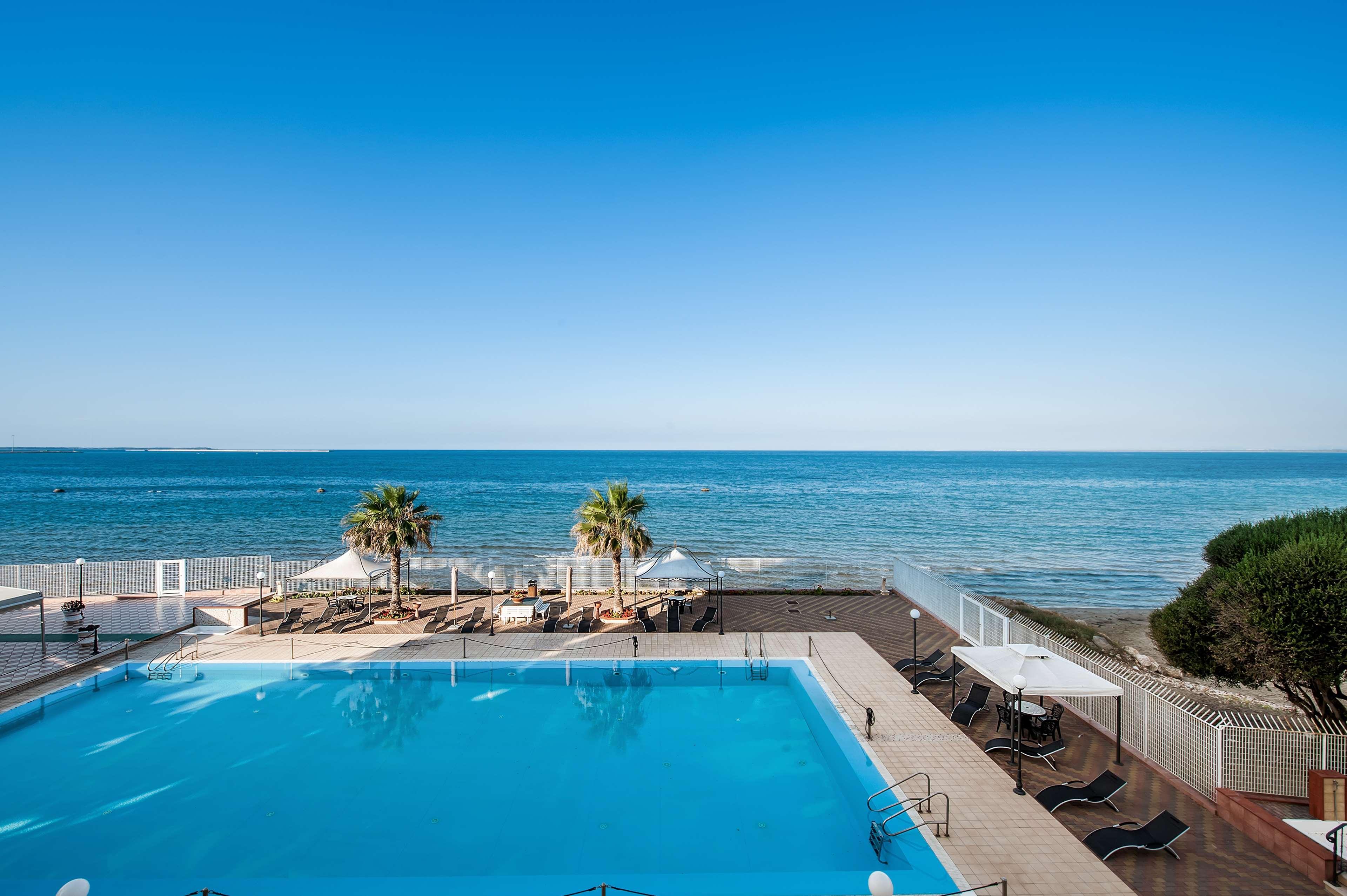Apulia Hotel Taranto Ara Solis 리도 아주로 외부 사진